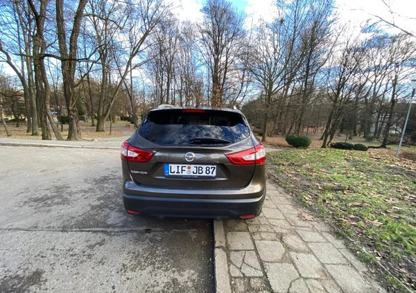Nissan Qashqai cena 60900 przebieg: 173000, rok produkcji 2016 z Chorzów małe 172